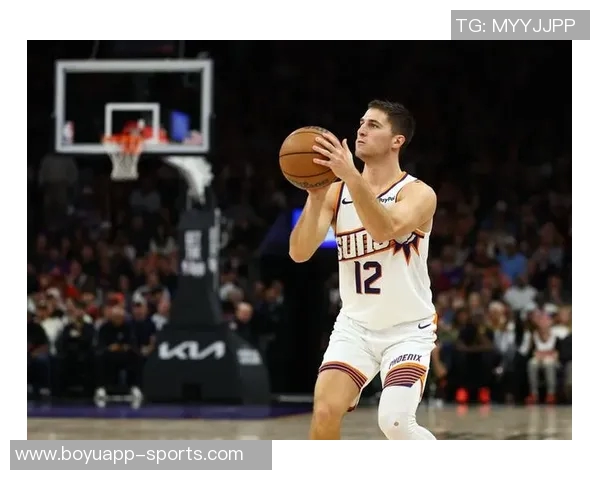 吉莱斯皮半场表现出色三分球命中率高达57贡献12分1助攻1封盖