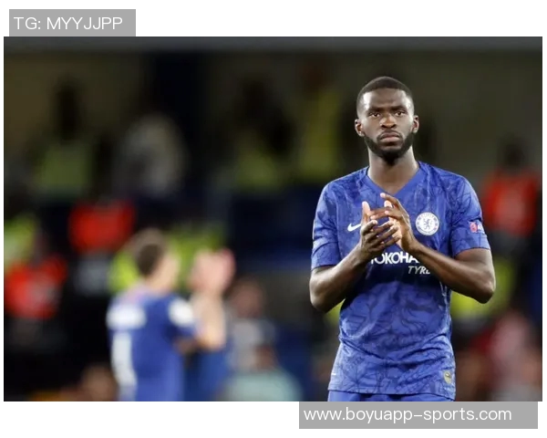 B费坚定留队信念期待曼联下赛季争夺欧冠资格